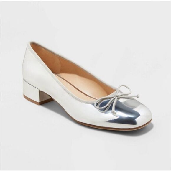 A NEW DAY Women's Joy Ballet Pumps Silver Size 8 - Picture 1 of 11